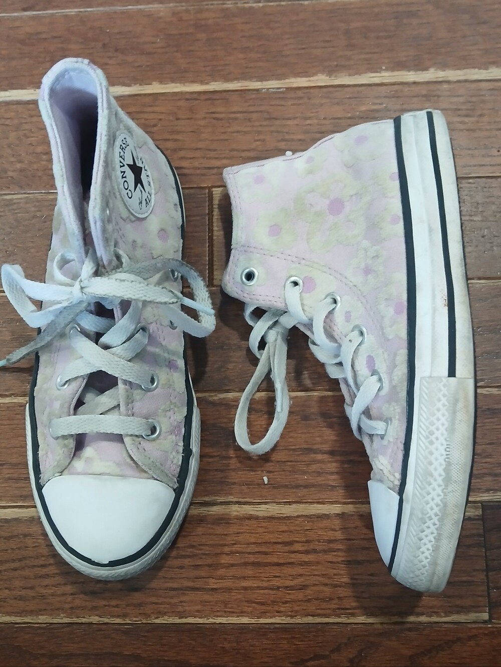Converse Kids' High-Top Sneakers in Light Pink And Purple Floral Fuzzy Sz 11.5